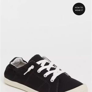 Torrid Black Riley Ruched Back Slip On